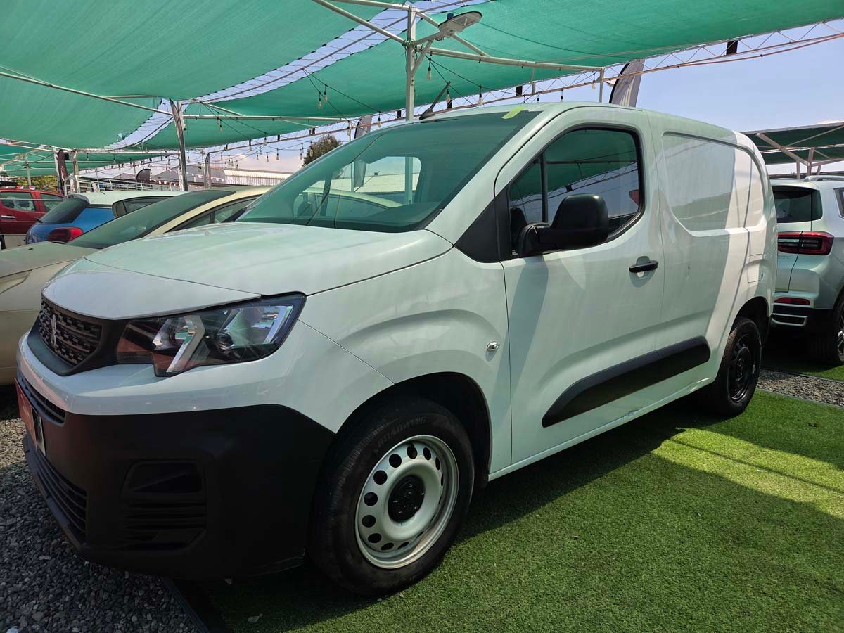 Peugeot Partner L1 Blue 2024 Full Equipo Único Dueño - Imagen 2