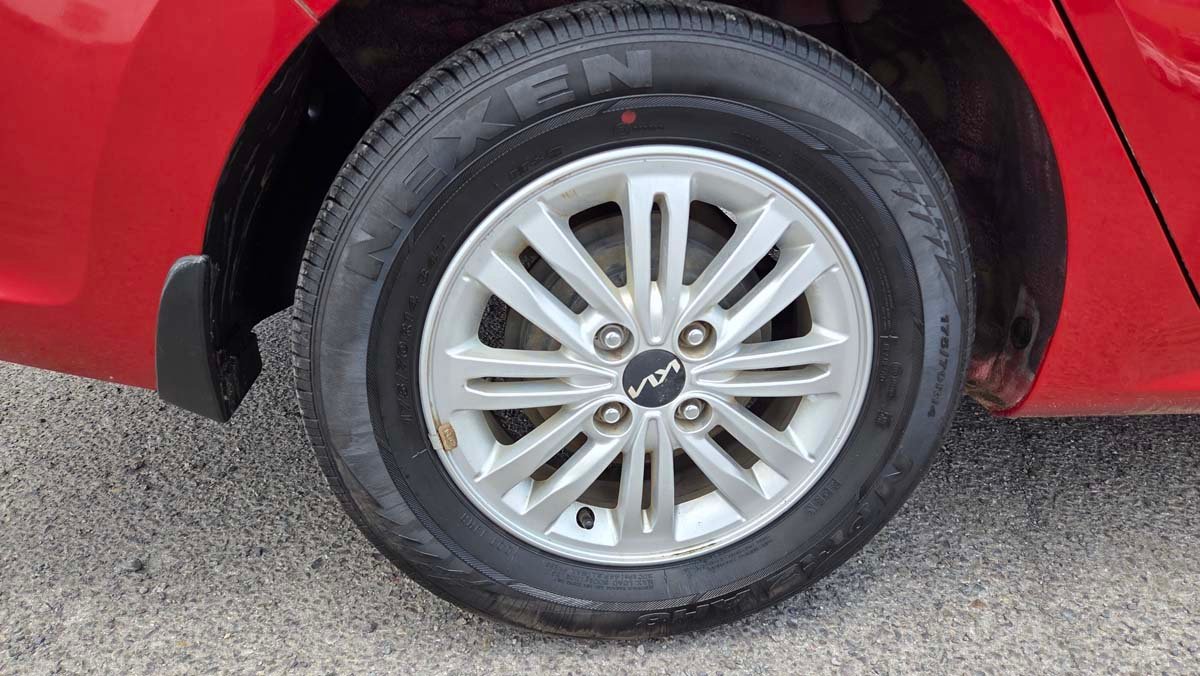 Kia Soluto 2024 Full Equipo Único Dueño - Imagen 9