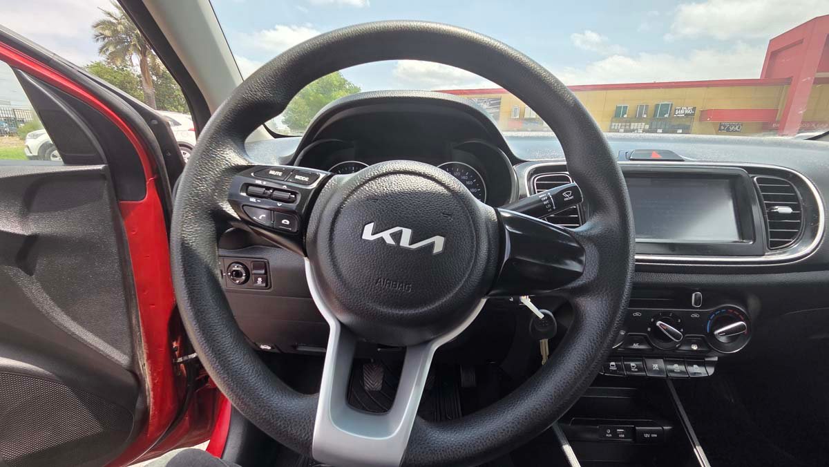 Kia Soluto 2024 Full Equipo Único Dueño - Imagen 15