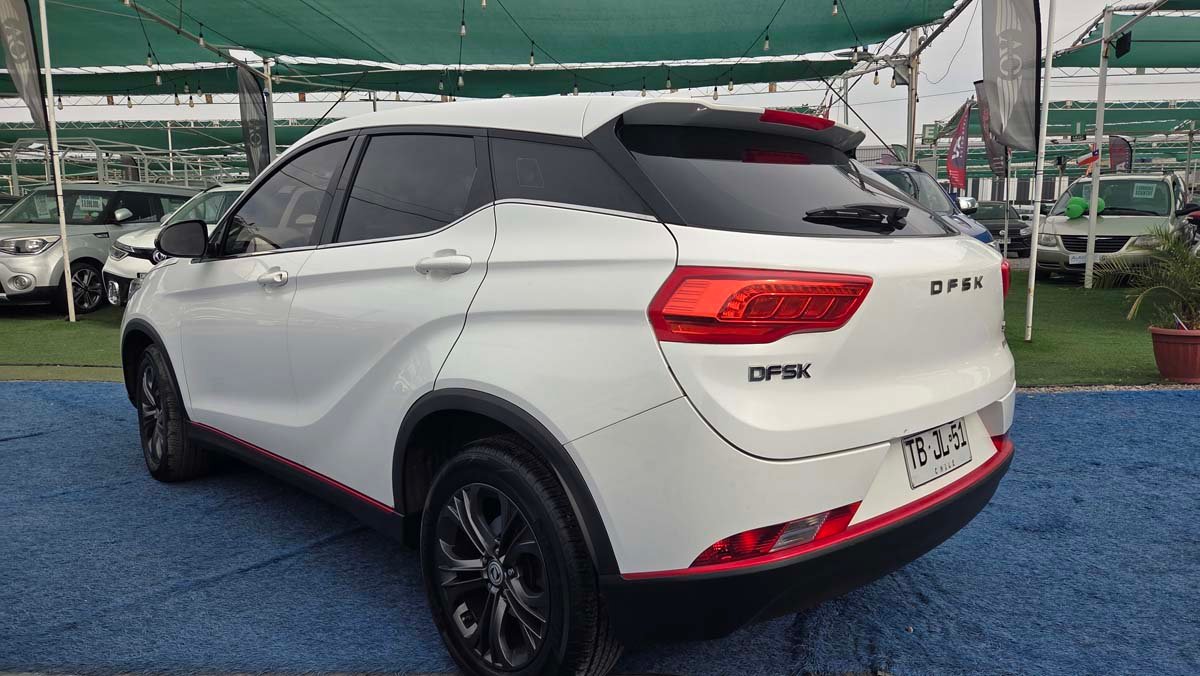 DFSK SUV 500 2024 1.5 Full Equipo Único Dueño - Imagen 6