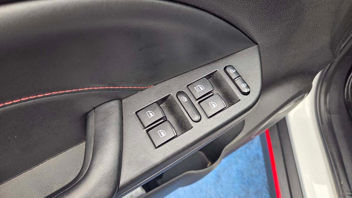 DFSK SUV 500 2024 1.5 Full Equipo Único Dueño - Imagen 11