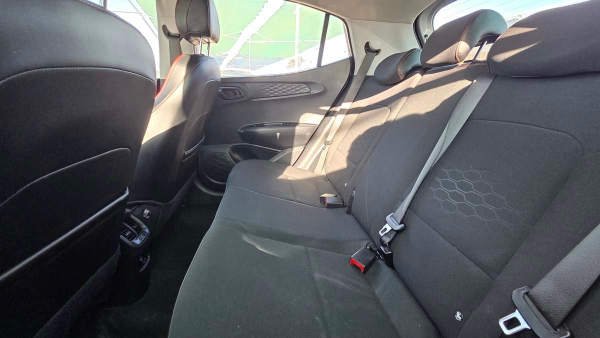 Hyundai i10 2025 1.2 Full Equipo - Imagen 4