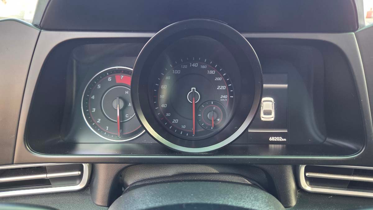 Hyundai Elantra CN7 2022 Full Equipo Único Dueño - Imagen 8