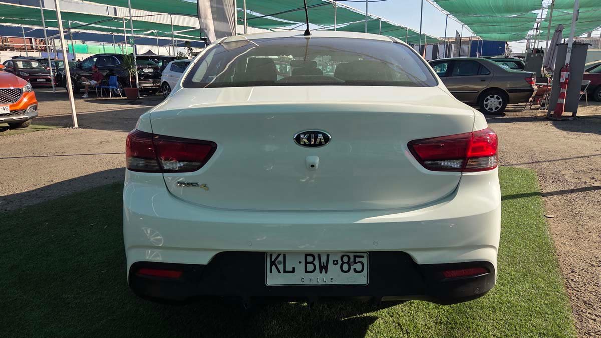 Kia Rio 4 2018 Automático Full Equipo - Imagen 3