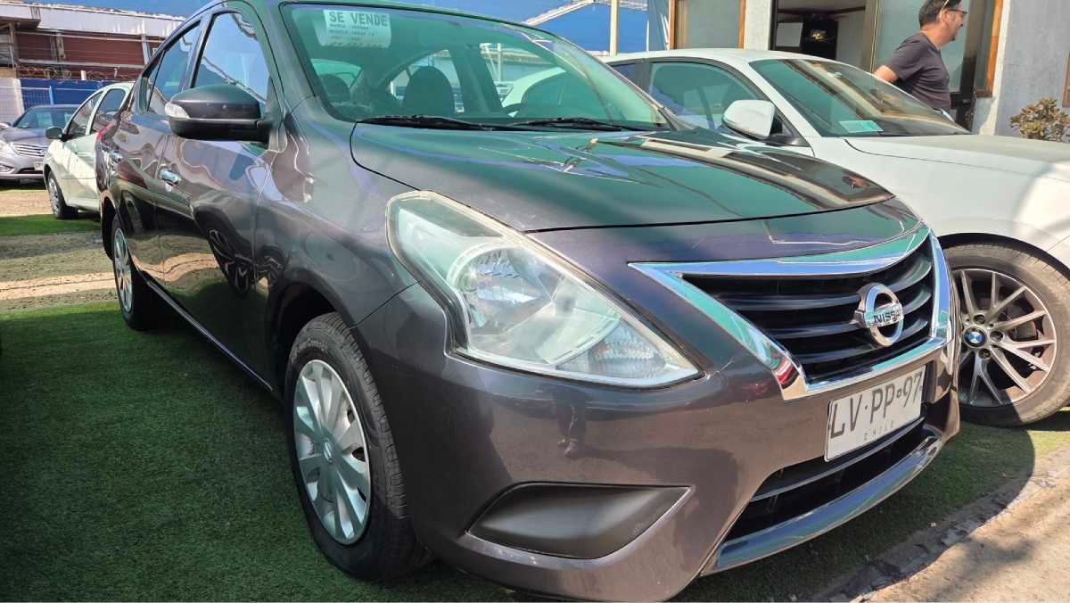 Nissan Versa 2020 Full equipo - Imagen 2