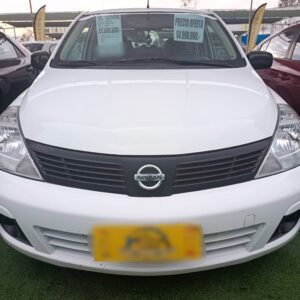 Nissan Tiida 2014 Full Equipo
