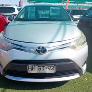 Toyota Yaris 2015 Full Equipo 2 dueños 229.000km